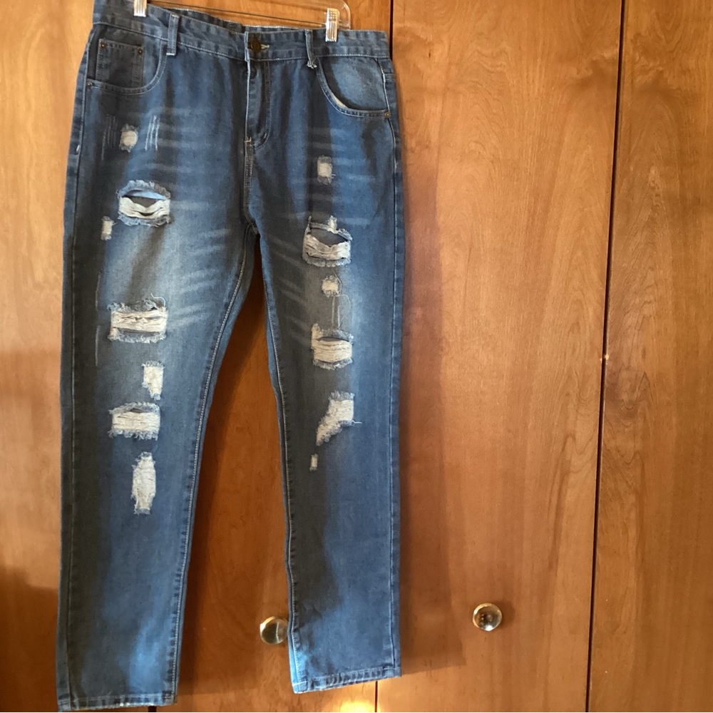 Men's Distressed Denim Jeans